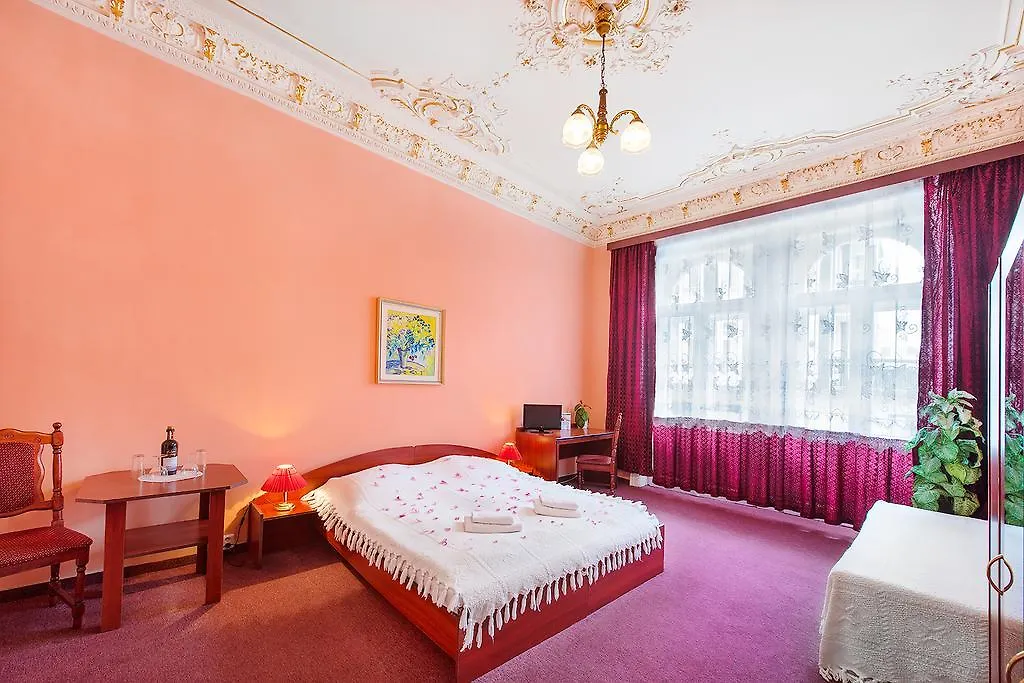 Hotel Kucera Karlovy Vary 3*,
